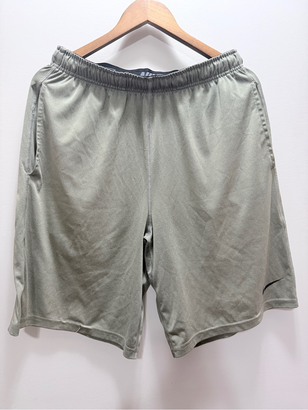 Nike Dri-fit Men's Athletic Drawstring Shorts - Sage Green Performance Size M